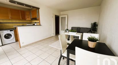 Apartment 2 rooms of 40 m² in Morangis (91420)