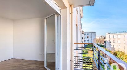 Appartement 3 pièces de 53 m² à Aulnay-sous-Bois (93600)