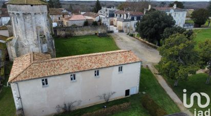 House 5 rooms of 100 m² in Charras (16380)