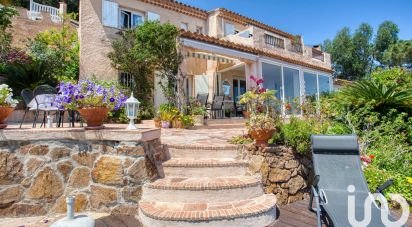 House 6 rooms of 208 m² in Saint-Raphaël (83530)