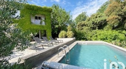 Traditional house 6 rooms of 175 m² in Saint-Raphaël (83700)