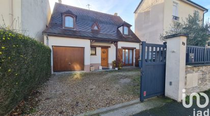 Maison traditionnelle 6 pièces de 143 m² à Villeparisis (77270)