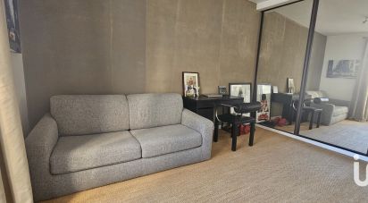 Apartment 2 rooms of 43 m² in Paris (75016)