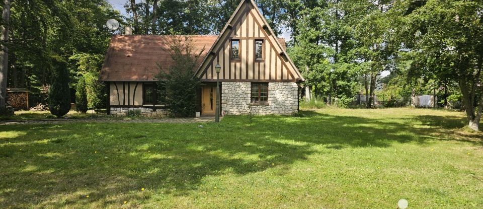 Traditional house 5 rooms of 132 m² in La Trinité (27930)