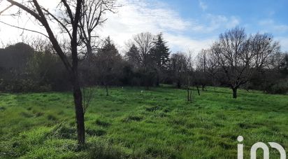 Land of 661 m² in Saint-Saturnin-sur-Loire (49320)