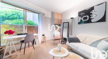 Studio 1 room of 28 m² in Neuilly-sur-Seine (92200)