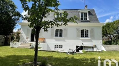 Mansion 7 rooms of 154 m² in Dammarie-les-Lys (77190)