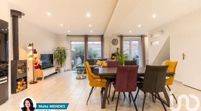 Maison 4 pièces de 97 m² à Savigneux (42600)