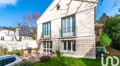 Traditional house 7 rooms of 139 m² in Saint-Germain-en-Laye (78100)