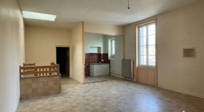 Maison 5 pièces de 300 m² à Aigre (16140)