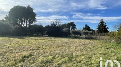 Land of 1,556 m² in Marguerittes (30320)