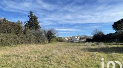 Land of 1,556 m² in Marguerittes (30320)