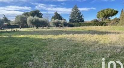 Land of 1,124 m² in Marguerittes (30320)