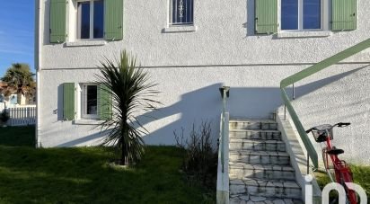 House 6 rooms of 125 m² in Saint-Georges-d'Oléron (17190)