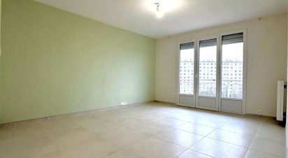 Apartment 3 rooms of 63 m² in Saint-André-les-Vergers (10120)