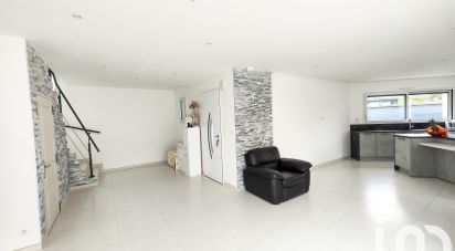 Maison 8 pièces de 188 m² à - (14740)