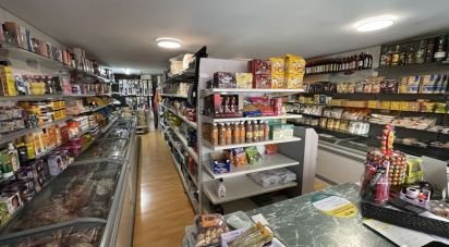 Retail property of 68 m² in Rochefort (17300)