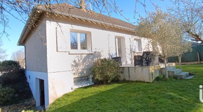 House 5 rooms of 100 m² in La Queue-les-Yvelines (78940)