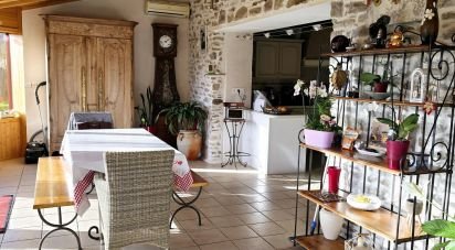 Traditional house 5 rooms of 125 m² in Pontchâteau (44160)