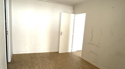 Apartment 3 rooms of 100 m² in Tarbes (65000)