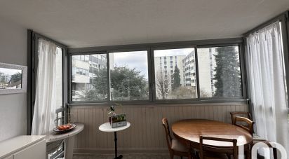 Apartment 3 rooms of 74 m² in Vélizy-Villacoublay (78140)