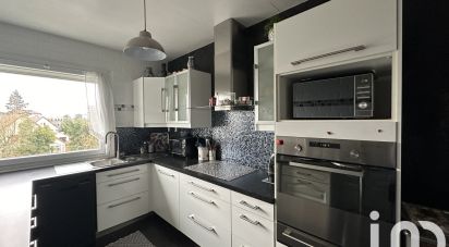 Appartement 3 pièces de 74 m² à Vélizy-Villacoublay (78140)