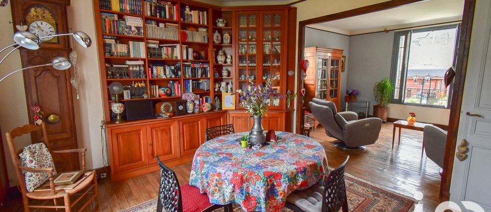 Traditional house 5 rooms of 115 m² in Gagny (93220)