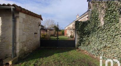 Maison traditionnelle 8 pièces de 320 m² à Marçay (37500)