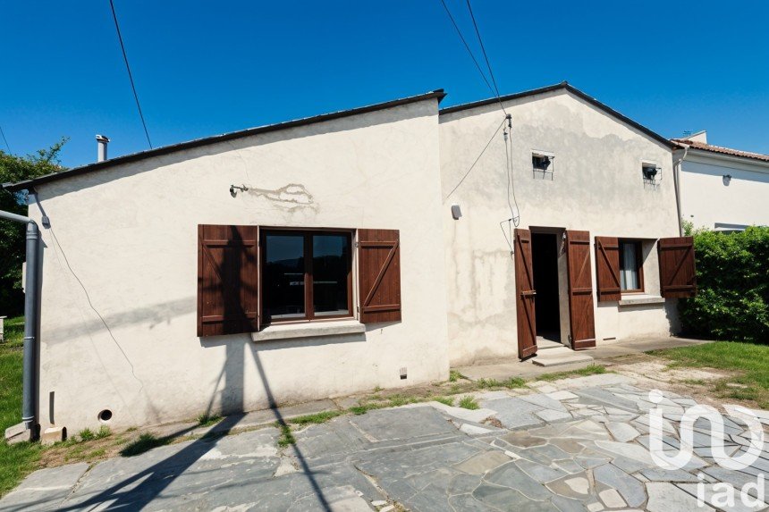 Traditional house 3 rooms of 68 m² in Ambarès-et-Lagrave (33440)