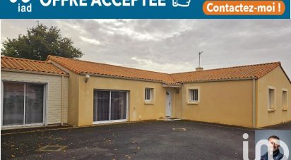 Traditional house 7 rooms of 130 m² in La Chaize-le-Vicomte (85310)