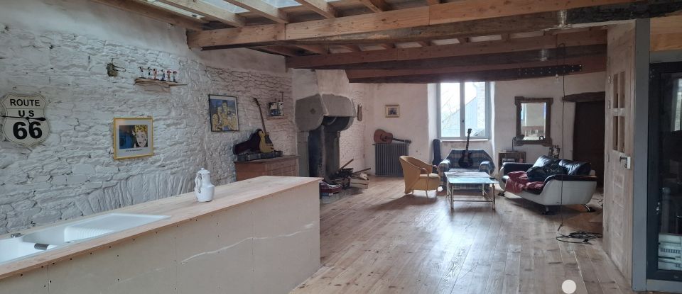 Town house 5 rooms of 242 m² in Carhaix-Plouguer (29270)