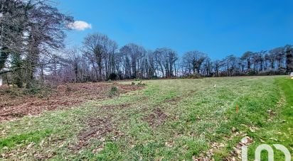 Land of 880 m² in Camors (56330)