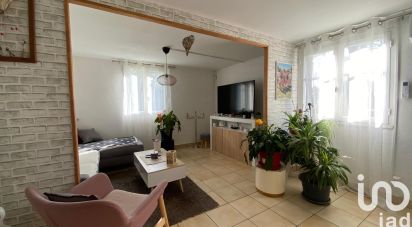 House 4 rooms of 69 m² in Pujaut (30131)