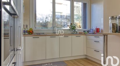 Apartment 4 rooms of 71 m² in Taverny (95150)