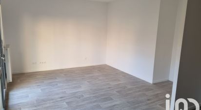 Apartment 3 rooms of 60 m² in Troyes (10000)