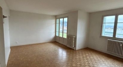 Apartment 5 rooms of 95 m² in Bourgoin-Jallieu (38300)