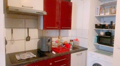 Appartement 2 pièces de 38 m² à Marseille (13015)