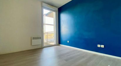 Appartement 3 pièces de 71 m² à Bordeaux (33800)