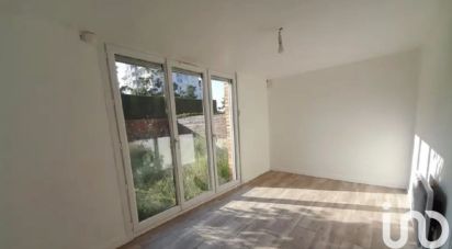 Town house 5 rooms of 90 m² in Maurepas (78310)