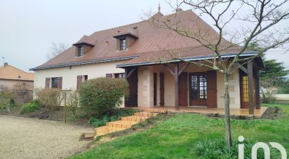 Maison traditionnelle 7 pièces de 160 m² à Loudun (86200)