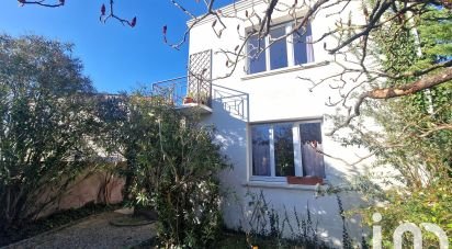 House 7 rooms of 188 m² in Fouras (17450)