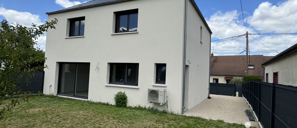 House 5 rooms of 138 m² in Saint-Denis-en-Val (45560)