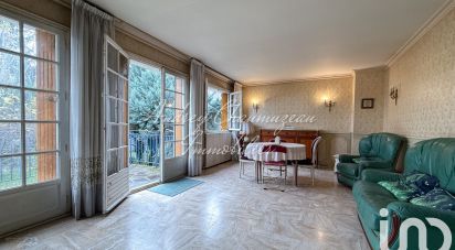 House 6 rooms of 115 m² in Orsay (91400)