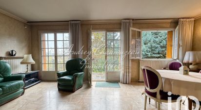 House 6 rooms of 115 m² in Orsay (91400)