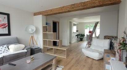 Maison 4 pièces de 84 m² à La Chapelle-d'Armentières (59930)