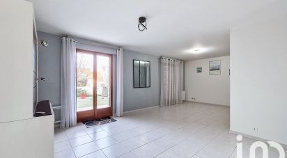 Appartement 4 pièces de 80 m² à Paray-Vieille-Poste (91550)