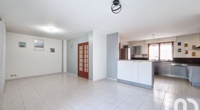 Appartement 4 pièces de 80 m² à Paray-Vieille-Poste (91550)