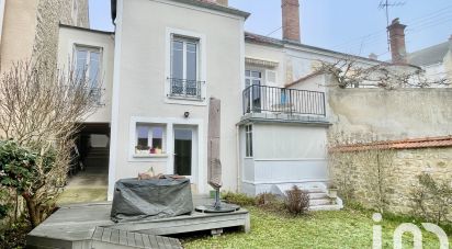 Maison 10 pièces de 164 m² à Fontainebleau (77300)