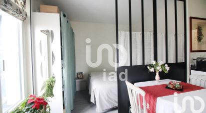 Studio 1 room of 30 m² in Senlis (60300)