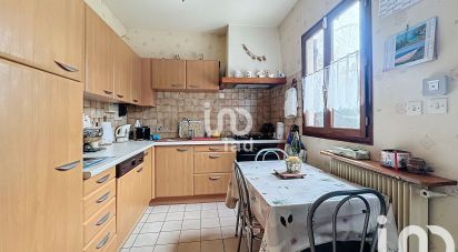 Traditional house 2 rooms of 66 m² in - (91660)